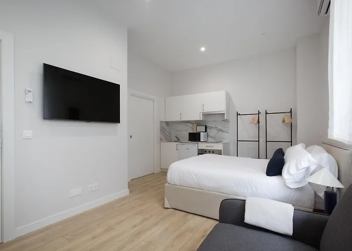 Urbil Zumalacarregui Aparthotel 3*