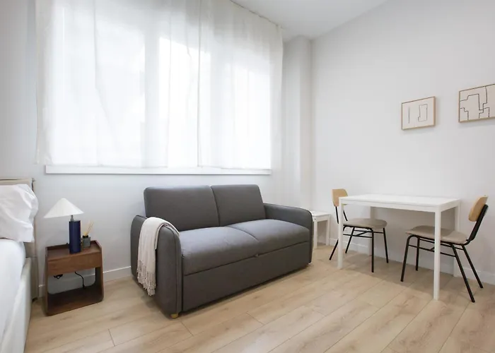 Urbil Zumalacarregui Aparthotel Bilbao