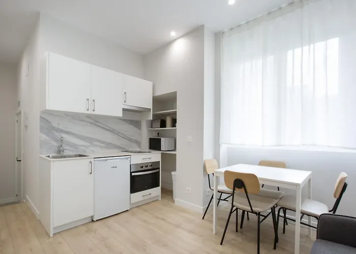 Urbil Zumalacarregui Aparthotel Bilbao