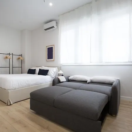 Aparthotel Urbil Zumalacarregui 3*