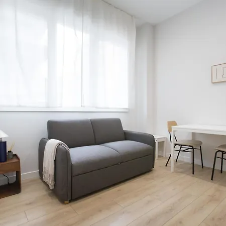 Urbil Zumalacarregui Hotel apartamentowy Bilbao