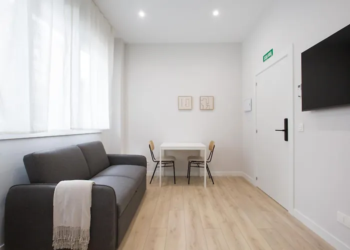 Apartmanhotel Urbil Zumalacarregui 3*